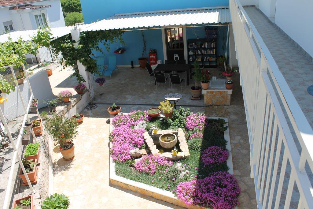 Apartments Yerkovic Маріна Екстер'єр фото